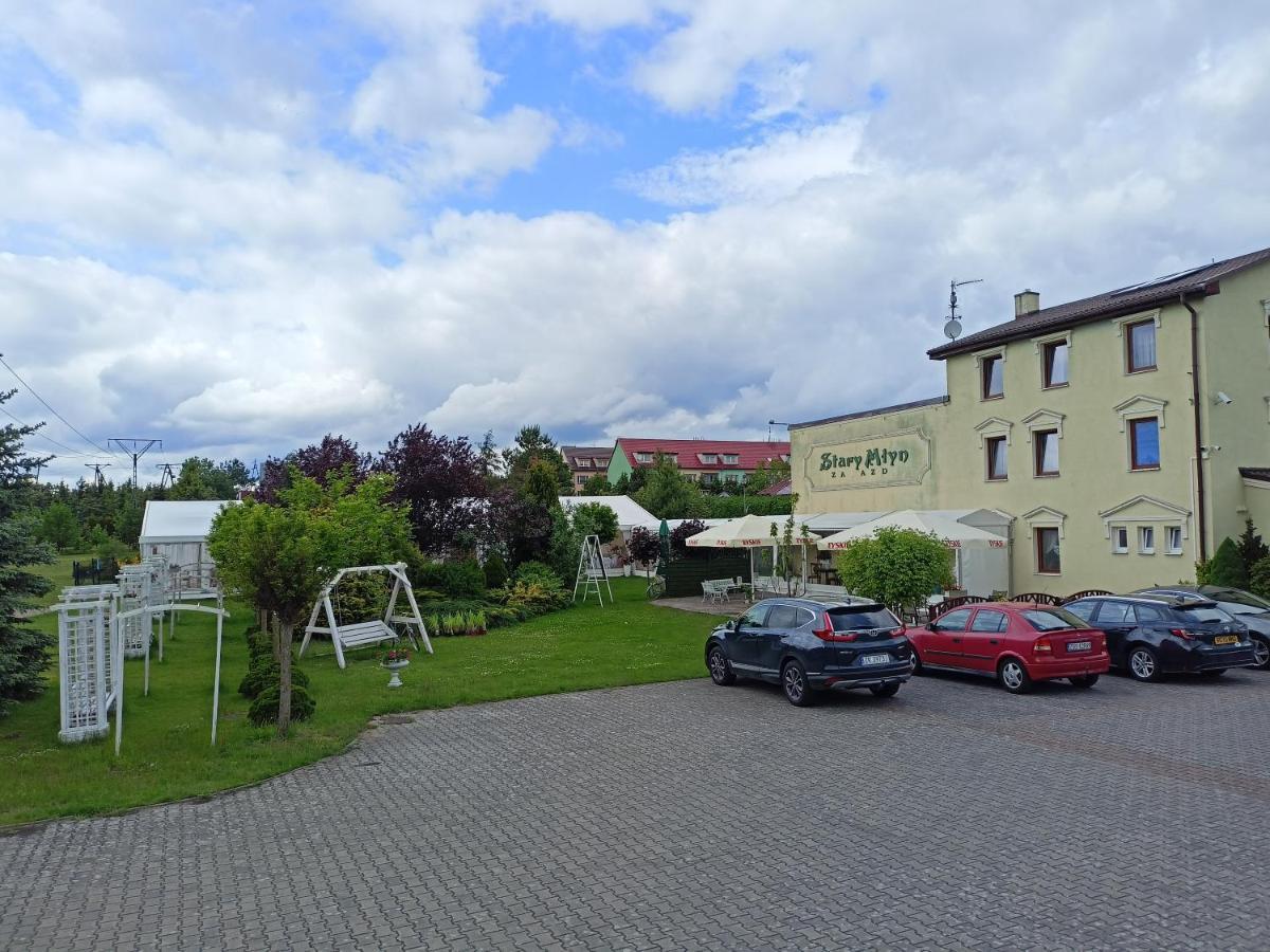 Zajazd Stary Mlyn Świdwin エクステリア 写真