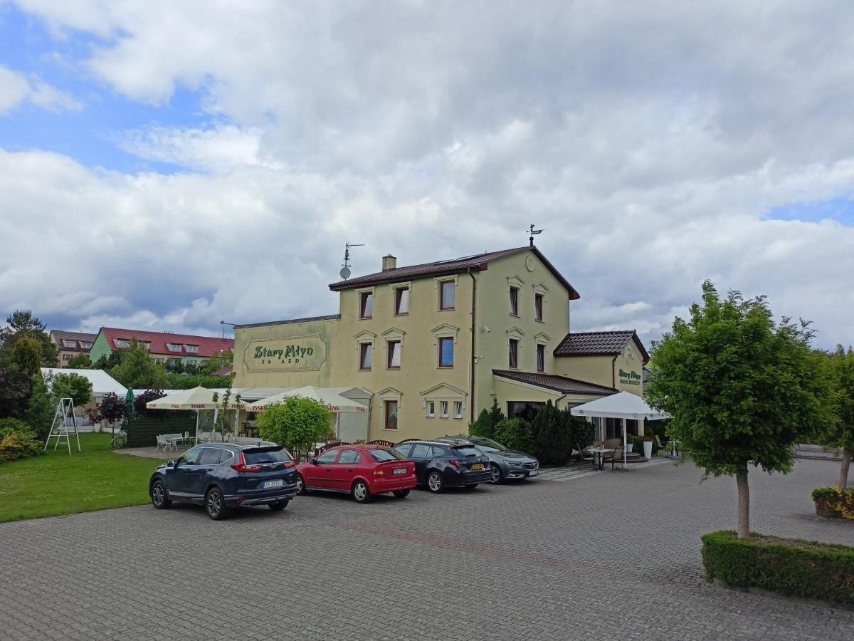 Zajazd Stary Mlyn Świdwin エクステリア 写真